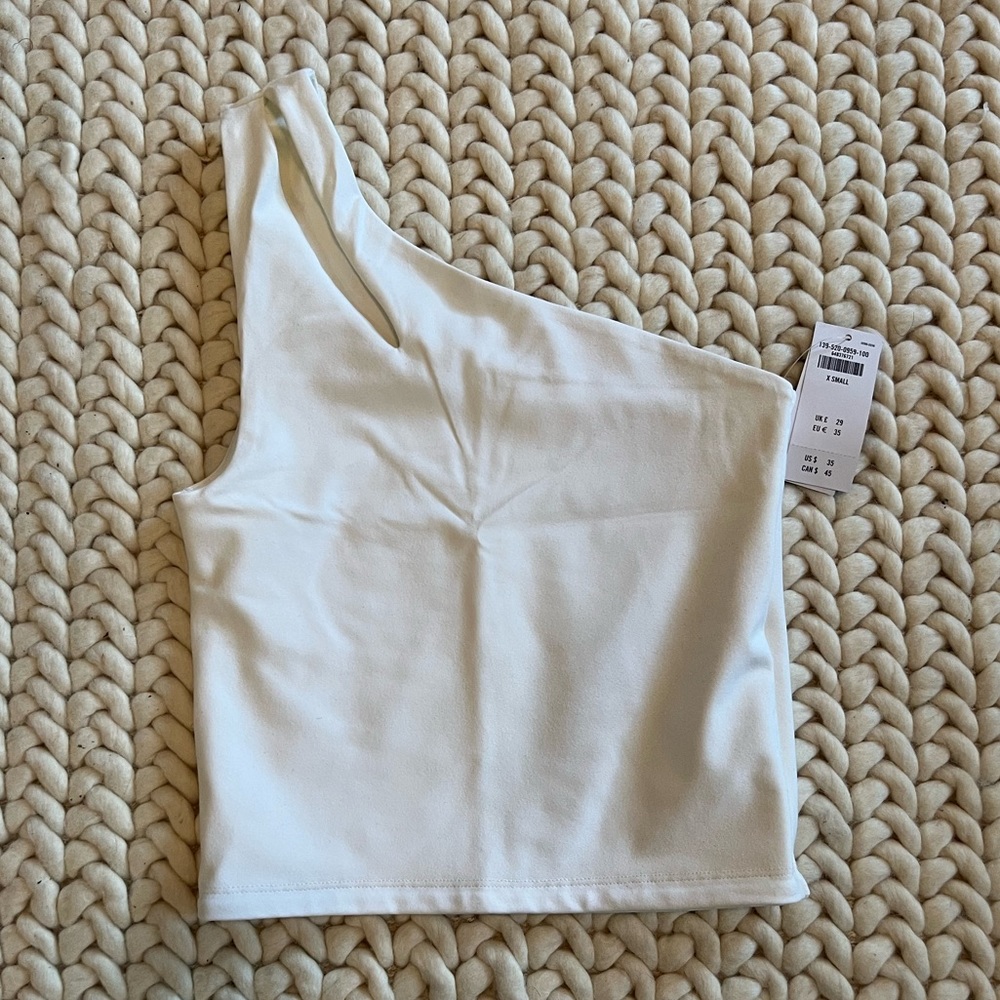Abercrombie & Fitch One-Shoulder women top